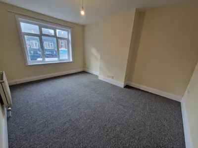 107/107a High Street, Portsmouth, Office / Retail For Sale - 20261008_160526.jpg