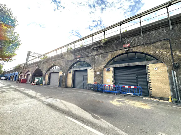 Arch 174, 174a & 174b Sail Street, Waterloo, Waterloo, Industrial / Offices To Let - 20261006_142039396_iOS.jpg