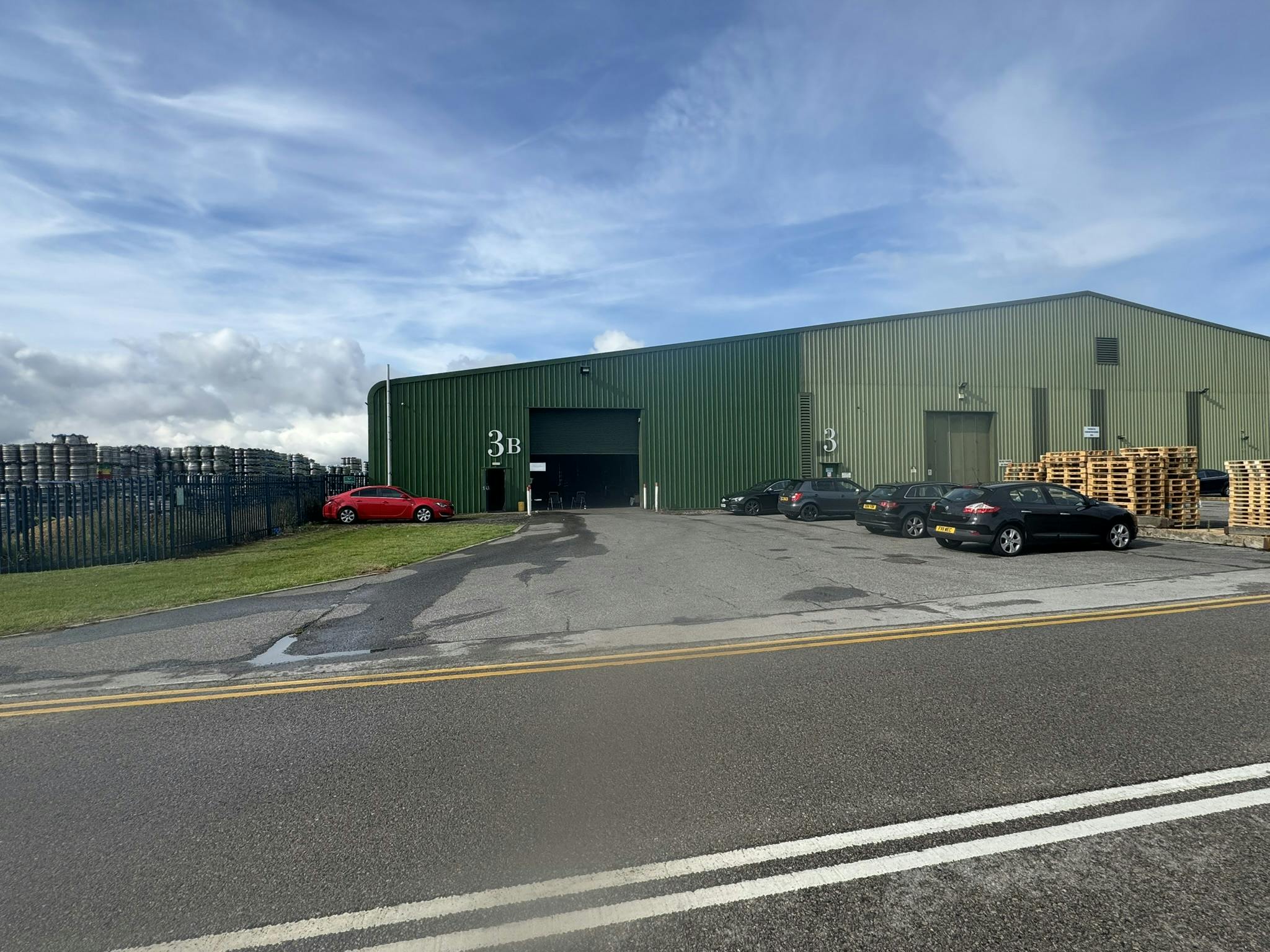 Unit 3B, Roseland Business Park, Newark, Distribution Warehouse To Let - IMG_3456.JPEG