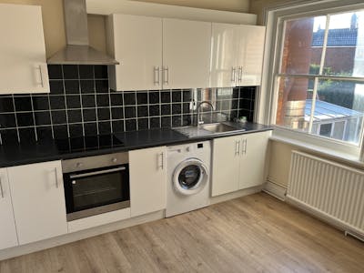 38A Buckingham Street, Aylesbury, Investment / Retail For Sale - 20260114_114134617_iOS.jpg