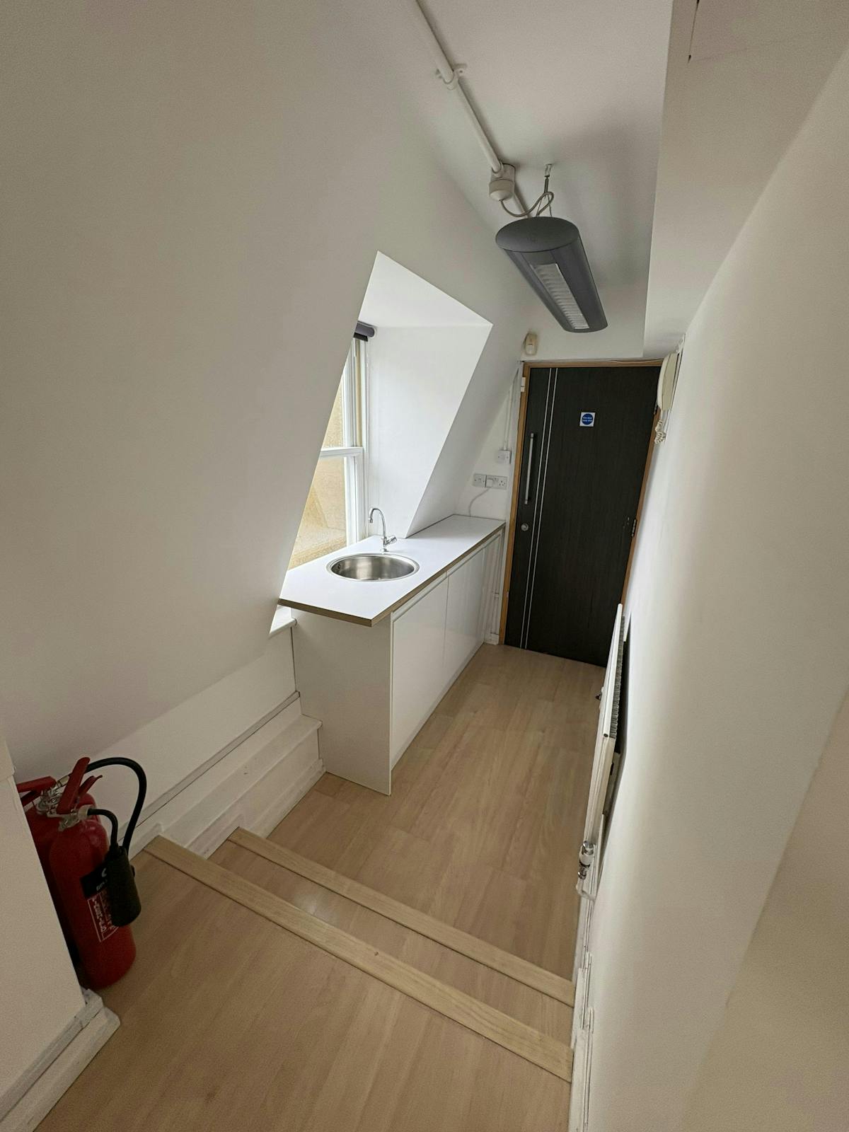 12257c63ebfd41e7954c573f918de0eb 4