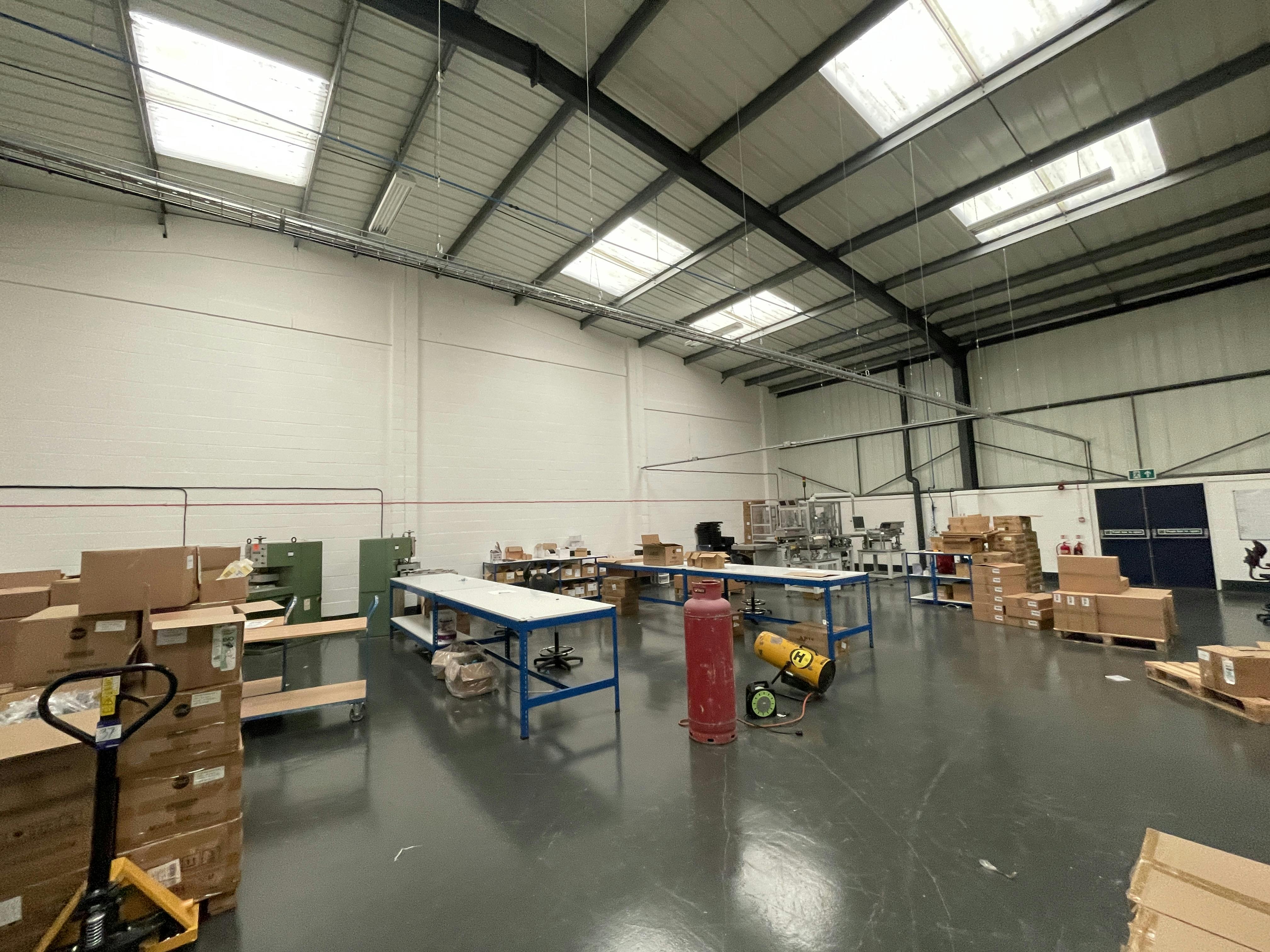 Unit 12, Stocklake Industrial Park, Aylesbury, Industrial To Let - IMG_2589.JPG