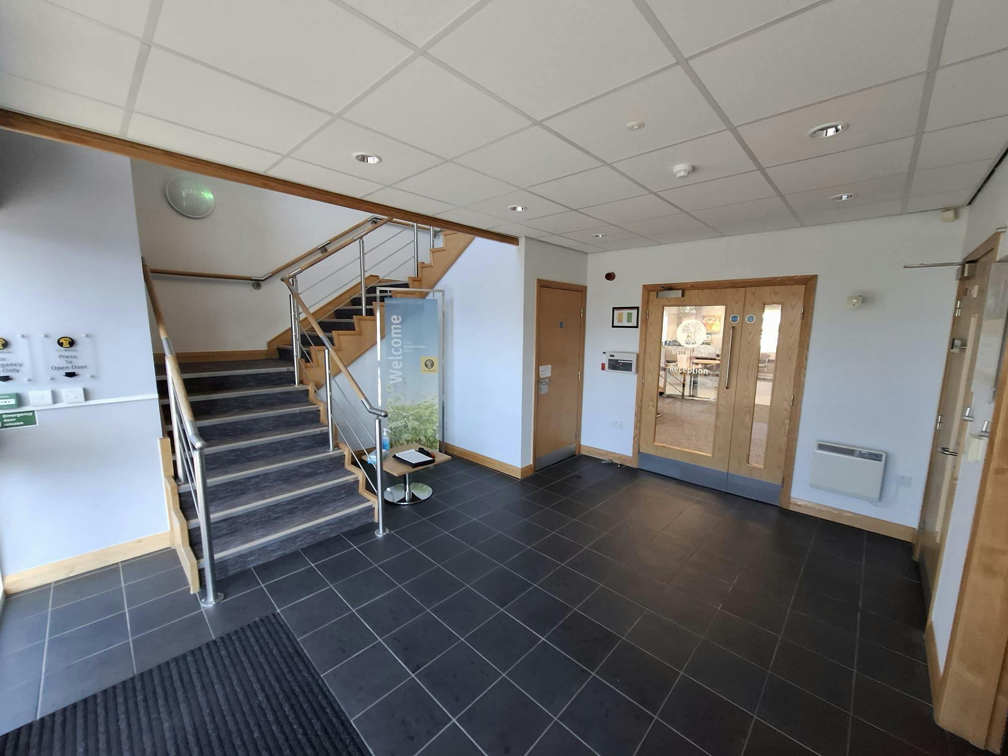 Office in Scarborough - photo 3