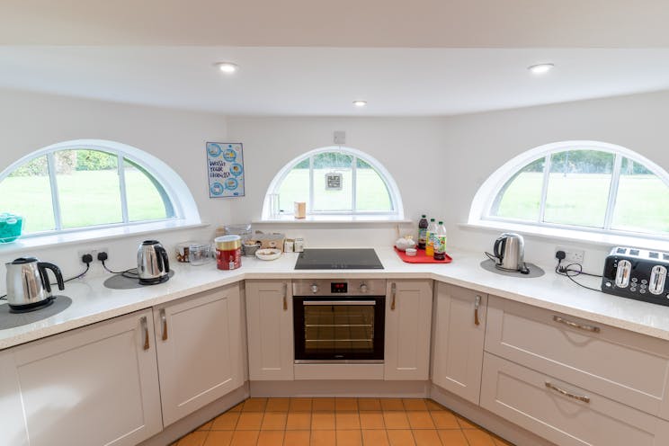 Highlands House, Spencers Wood, Reading, Office To Let / For Sale - Kitchen / Restaurant Facility