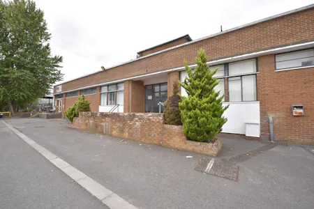 Berkeley House, Swindon, Industrial / Mixed Use / Office For Sale - BerkleyHouse108.JPG
