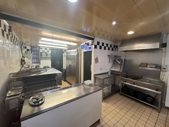 10 Merryvale Place, Glasgow, Other To Let - PHOTO20251028071947 5.jpg