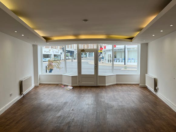 102 Easton Street, High Wycombe, Retail To Let - IMG_3816.JPG