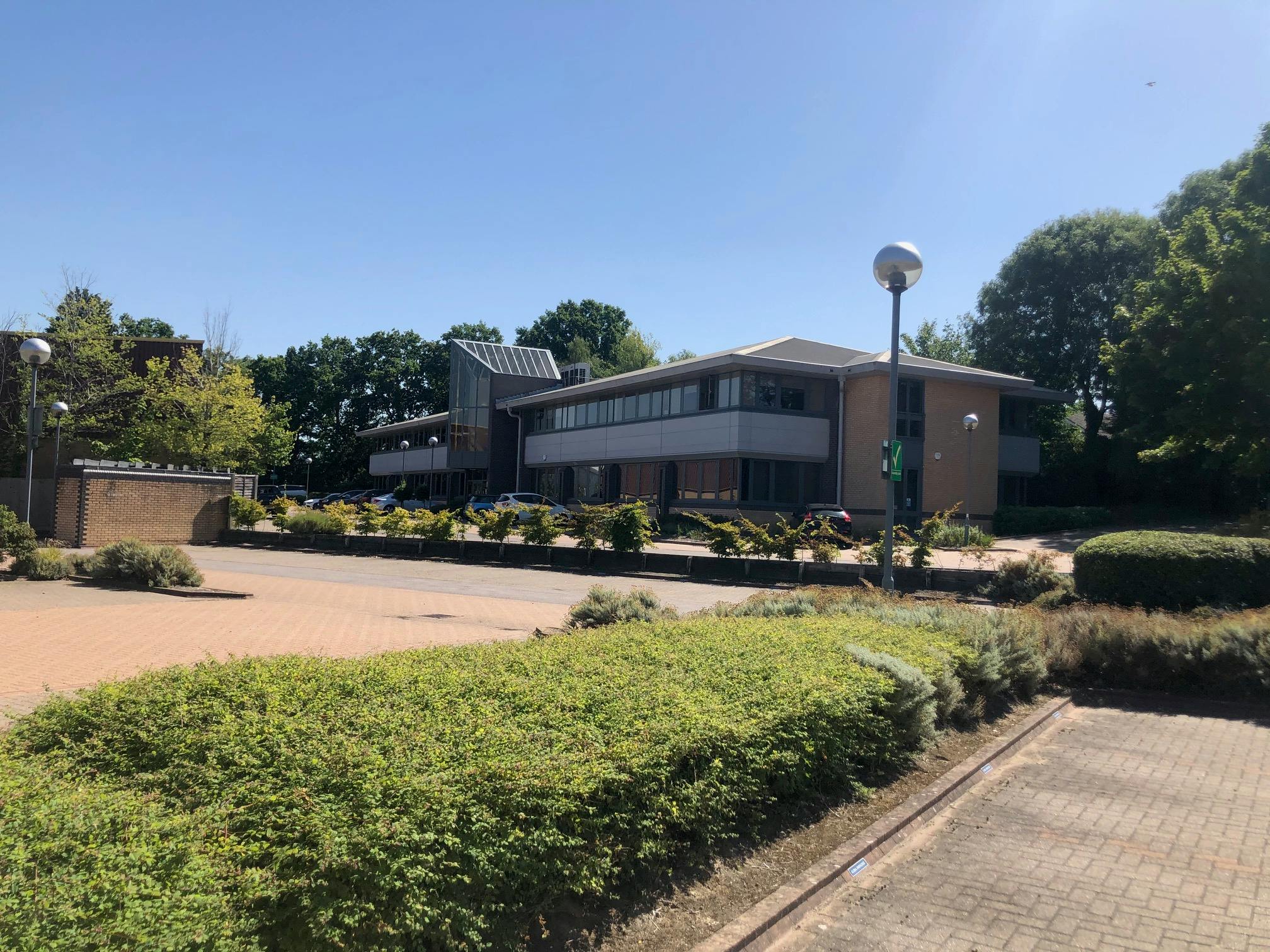 Alba House, Wokingham, Offices, To Let Page Hardy Harris