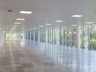 Building 4, The Heights, Weybridge, Office To Let - Building 4  The Heights  Weybridge 5.jpg