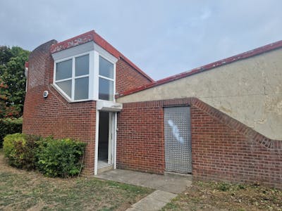 8 Port Royal Street, Southsea, Industrial / Warehouse To Let - 20250731_114120.jpg