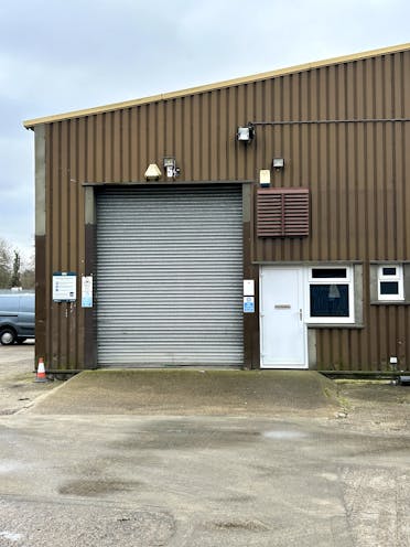 Unit 5 Vulcan Court, Sandhurst, Warehouse & Industrial To Let - Pictures Springlakes Ind Estate.jpg