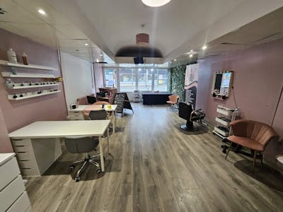 32 Market Street, Hyde, Leisure / Office / Retail To Let - 20260211_132842.jpg