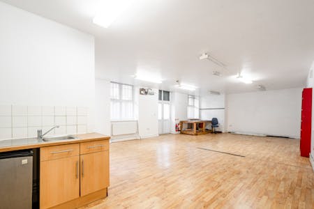 Unit 6 Feather Mews - 91-99 Fieldgate Street, London, Office To Let - Fieldgate St 99 U6  Low Res 5.jpg