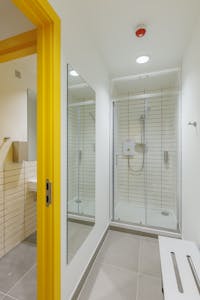 85 Grays Inn Road, 85 Gray's Inn Road, London, Office To Let - LEOZ_J2_85GIR_20240206_00148HDR.jpg