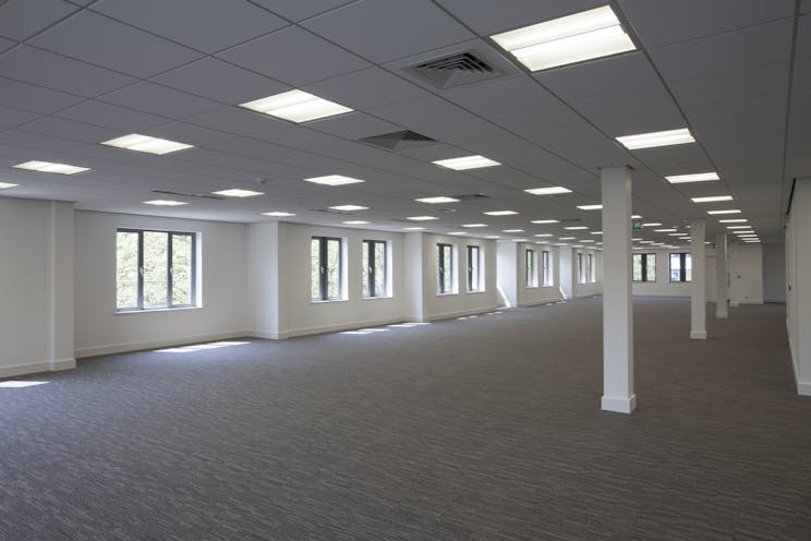 Kingslea House, Bay Tree Avenue, Leatherhead, Offices To Let / For Sale - _MG_0120.jpg