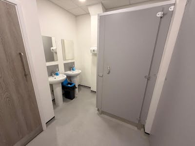 18-19 Aviation Way, Southend-on-Sea, Office To Let - IMG20251119WA0017.jpg