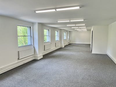 Unit 3 & 4  Airlinks Industrial Estate, Heston, Heathrow, Industrial / Warehouse To Let - 3 Airlinks Office 1.jpg