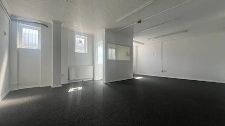 Unit 1, Apex Industrial Estate, Hythe Road, London, London, Industrial/Logistics To Let - Picture1.jpg