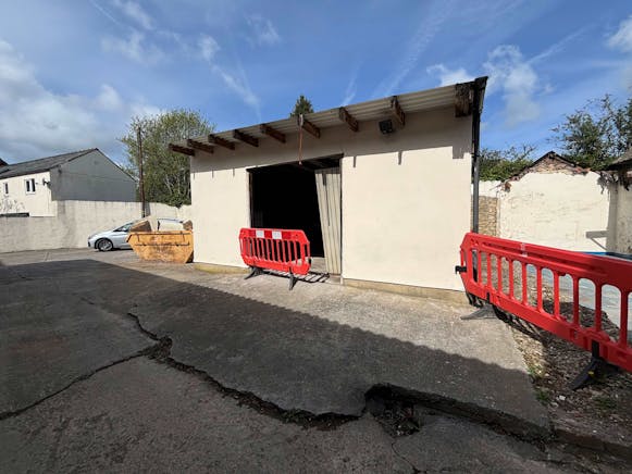Storage Facility, 200 Westward Road, Stroud To Let - Ext 3.jpg