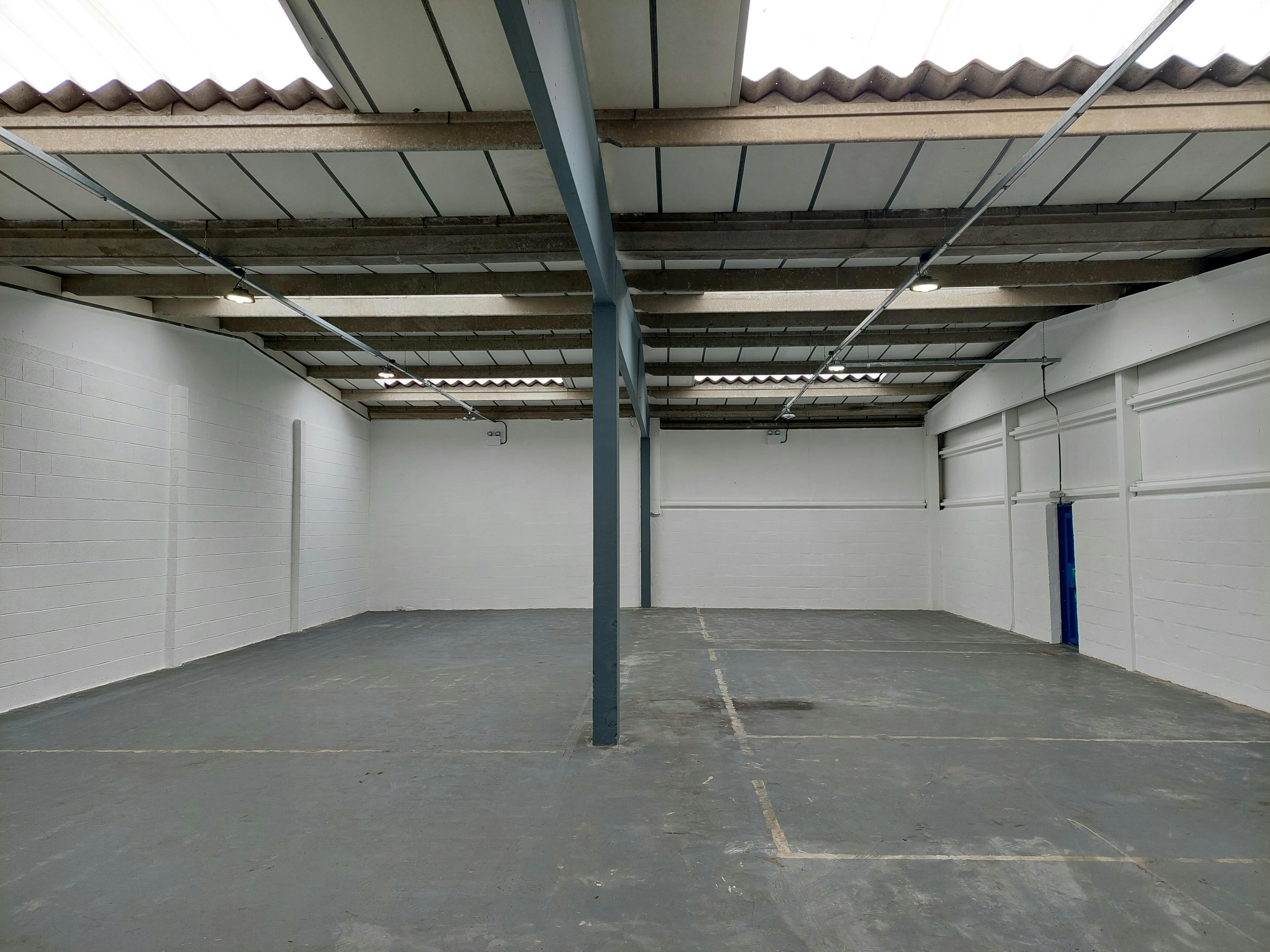 Industrial Unit in Tipton - photo 2