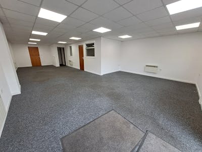 10 Broadwyn Trading Estate, Cradley Heath, Industrial To Let - 1000004843.jpg