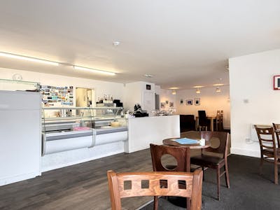 34 South Street, Bo'ness, Investment - Retail & Leisure For Sale - 20260218_150256980_iOS.jpg