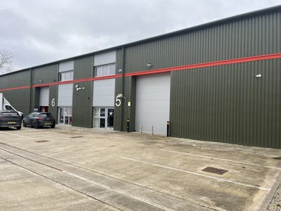 Modern Warehouse, Unit 5 Century Court, Aylesbury, Industrial / Industrial/Logistics To Let - IMG_1070.JPG