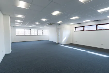 Unit 4, 79 Sumner Road, Croydon, Industrial / Industrial / Storage / Industrial / Warehouse / Workshops To Let - Unit 4 INT-09.jpg