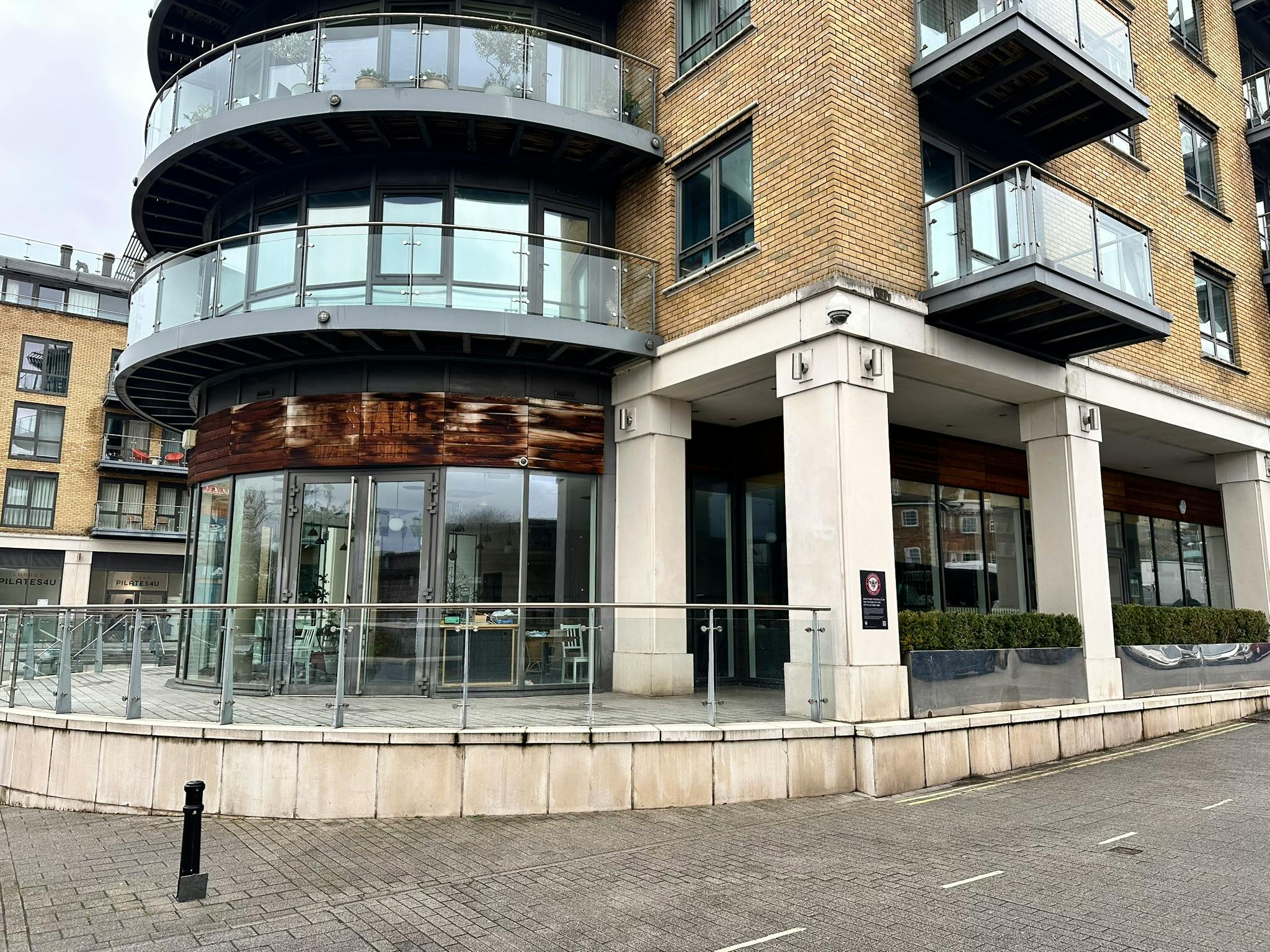 Unit 12, 8 Kew Bridge Road, Brentford, Restaurant To Let - IMG_2557.JPEG