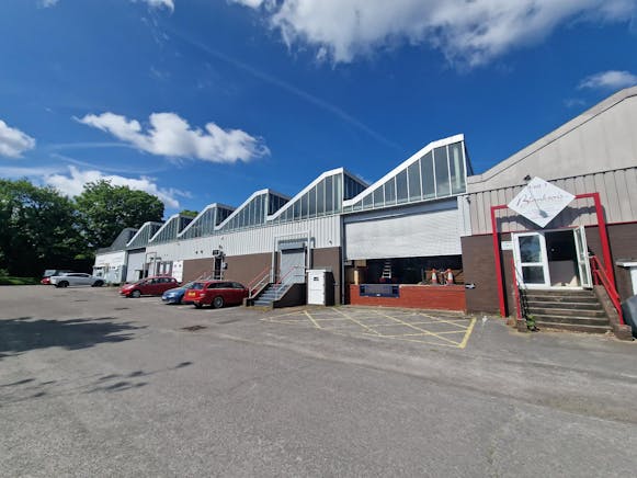 Unit 2, Bessemer Park, Basingstoke, Industrial To Let - 20250507_110104.jpg