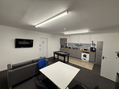 Unit 8, Brookside, Southend-on-Sea, Industrial / Office To Let - kitchen