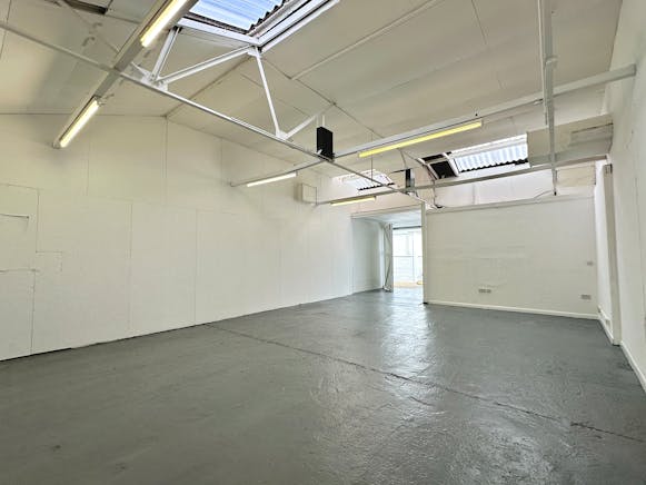 Unit 16E, Mimram Road, Hertford, Industrial To Let - IMG_0113.JPG