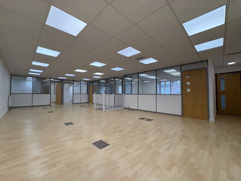 Unit L10, Area D Telford Road, Bicester, Industrial / Industrial/Logistics To Let - image00058.jpg