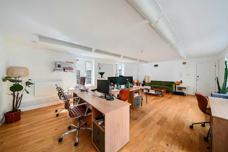 Unit 8, London, Office To Let - 76187b0f8084ce19e4c5fb9bacf4258a.jpeg