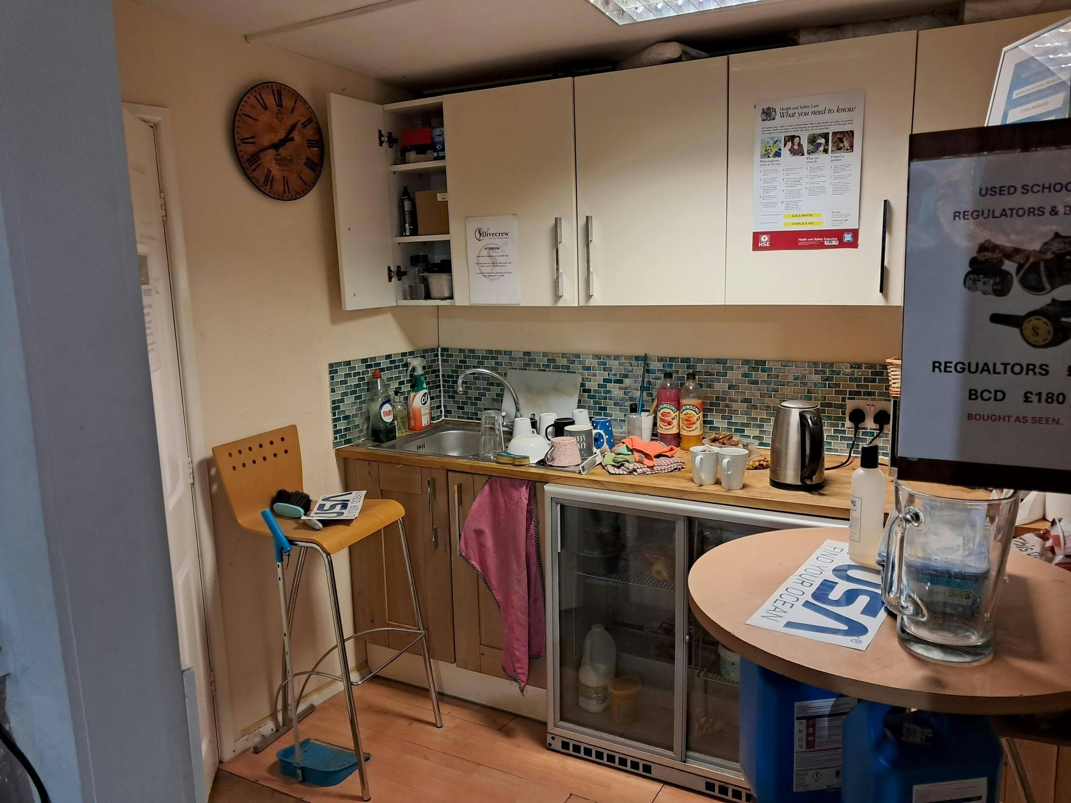 Brookers Corner, Crowthorne, Retail For Sale - proYaSvCE7j.jpeg