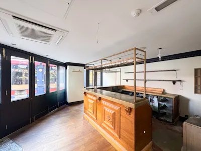 The Griffin Centre, Unit 7, London, Retail To Let - unit 7(2).jpg