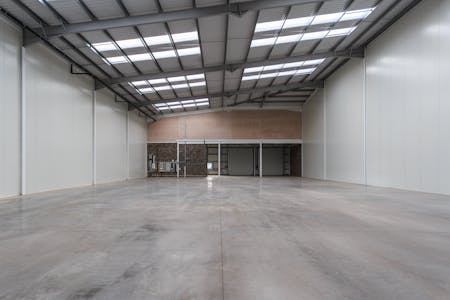 Unit 4 Nexus Park, Newbury, Industrial / Warehouse To Let - HLP_DB_180308_4089.jpg
