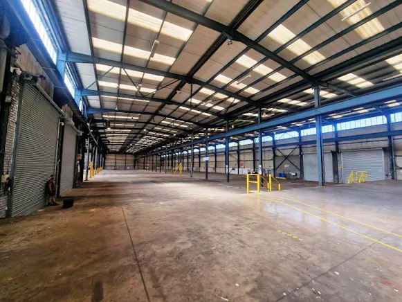 Units 1, 2 & 4 Daneshill Industrial Estate, Armstrong Road, Basingstoke, Industrial To Let - 20260825_153721.jpg