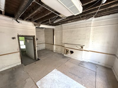 Prime Mixed-Use Fitzrovia Building, 89 Charlotte Street, London, Investment / Mixed Use / Residential For Sale - IMG_1037.jpg