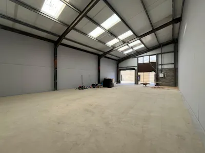 Unit 5, New Bury Business Park, Leighton Buzzard, Industrial To Let - WhatsApp Image 2026-08-27 at 08.30.29.jpeg