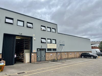 Unit 3 Westpoint Trading Estate, Acton, Warehouse To Let - IMG_4926.jpg