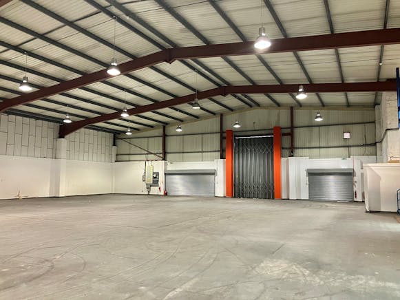 Unit 7 Plane Tree Crescent, Feltham, Industrial To Let - IMG_1108.jpg