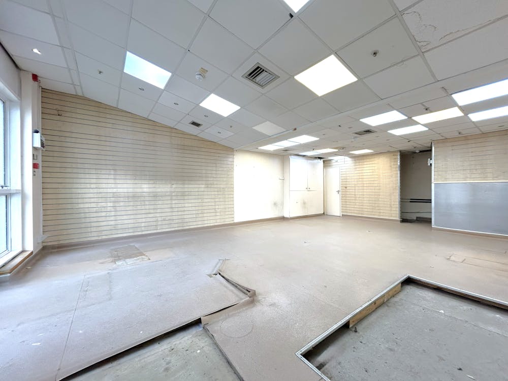 49 Westferry Circus - Interior 3.jpg