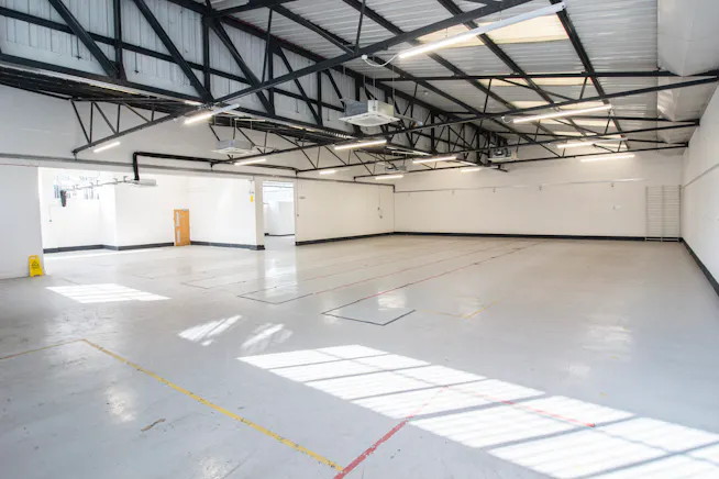 Unit 3 River Brent Business Park, Hanwell, Industrial / Warehouse To Let - 4.jpg
