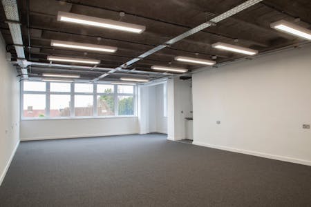 229-235 Cavendish House, High Street, Guildford, Office To Let - cavendish house back office 5.jpeg