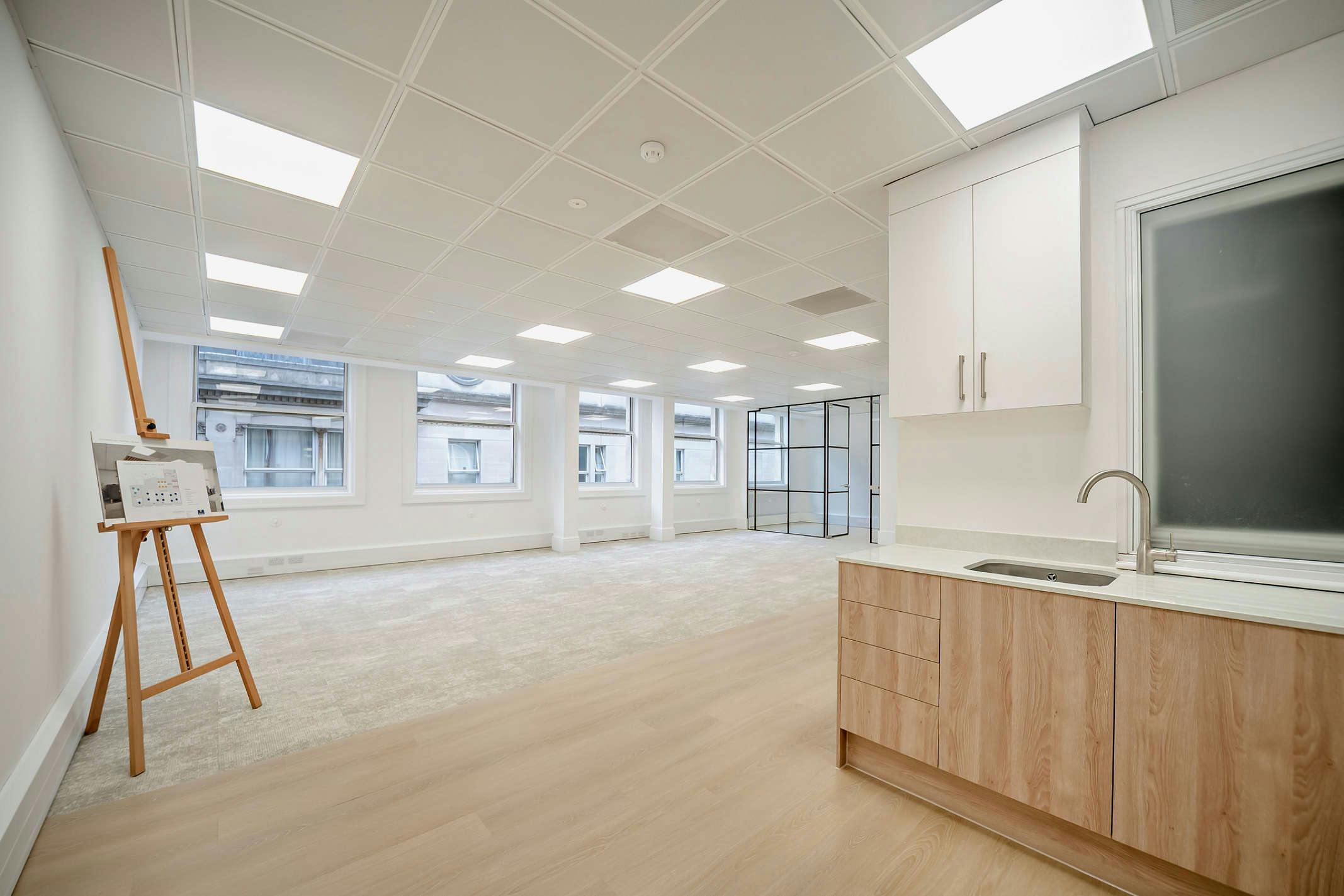 Office in London - photo 4