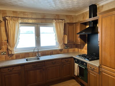 66 Station Road, Burry Port, Retail For Sale - IMG_0565.JPEG