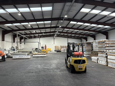 11a Wardley Industrial Estate, Holloway Drive, Manchester, Industrial/Logistics To Let - IMG_0008.JPG