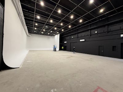 Lumiere, 5 Elstree Way, Borehamwood, Warehouse / D2 (Assembly and Leisure) / Other To Let - n.jpg