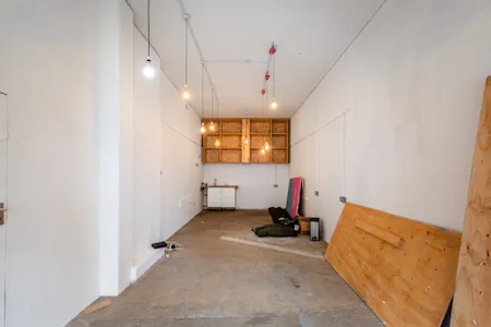 147 Hoxton Street, London, Leisure / Office / Retail To Let - Hoxton St 147 - 2.jpg